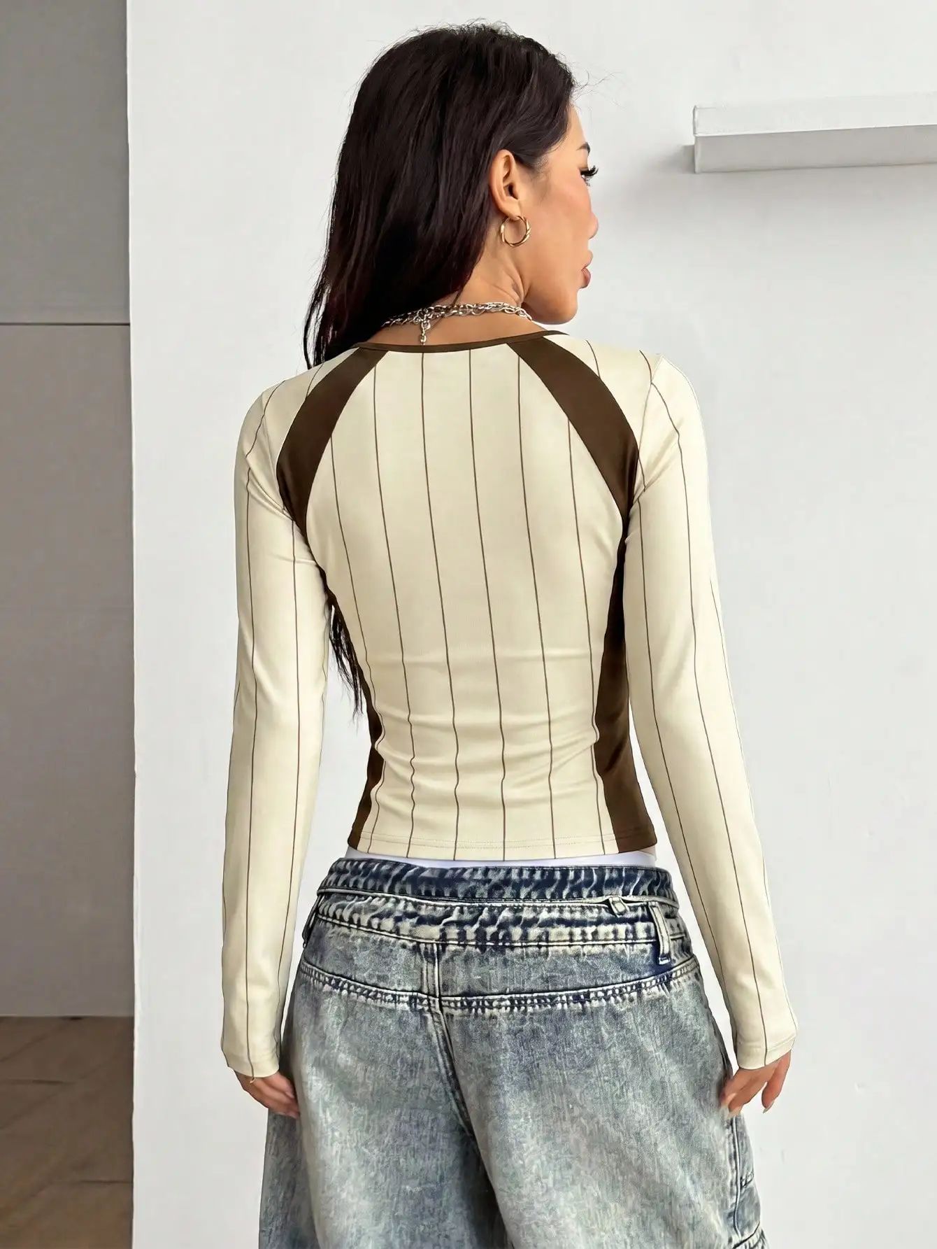 2026 Casual Sporty Women's Bos - T-Shirts 评论和价格