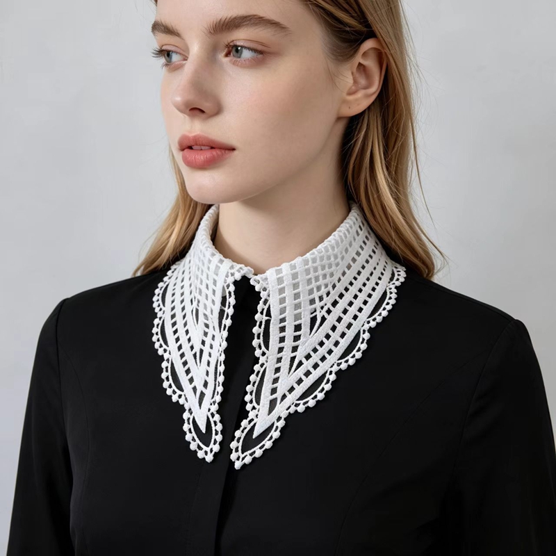 Lady White Ruffled False Colla - Shirts 评论和价格